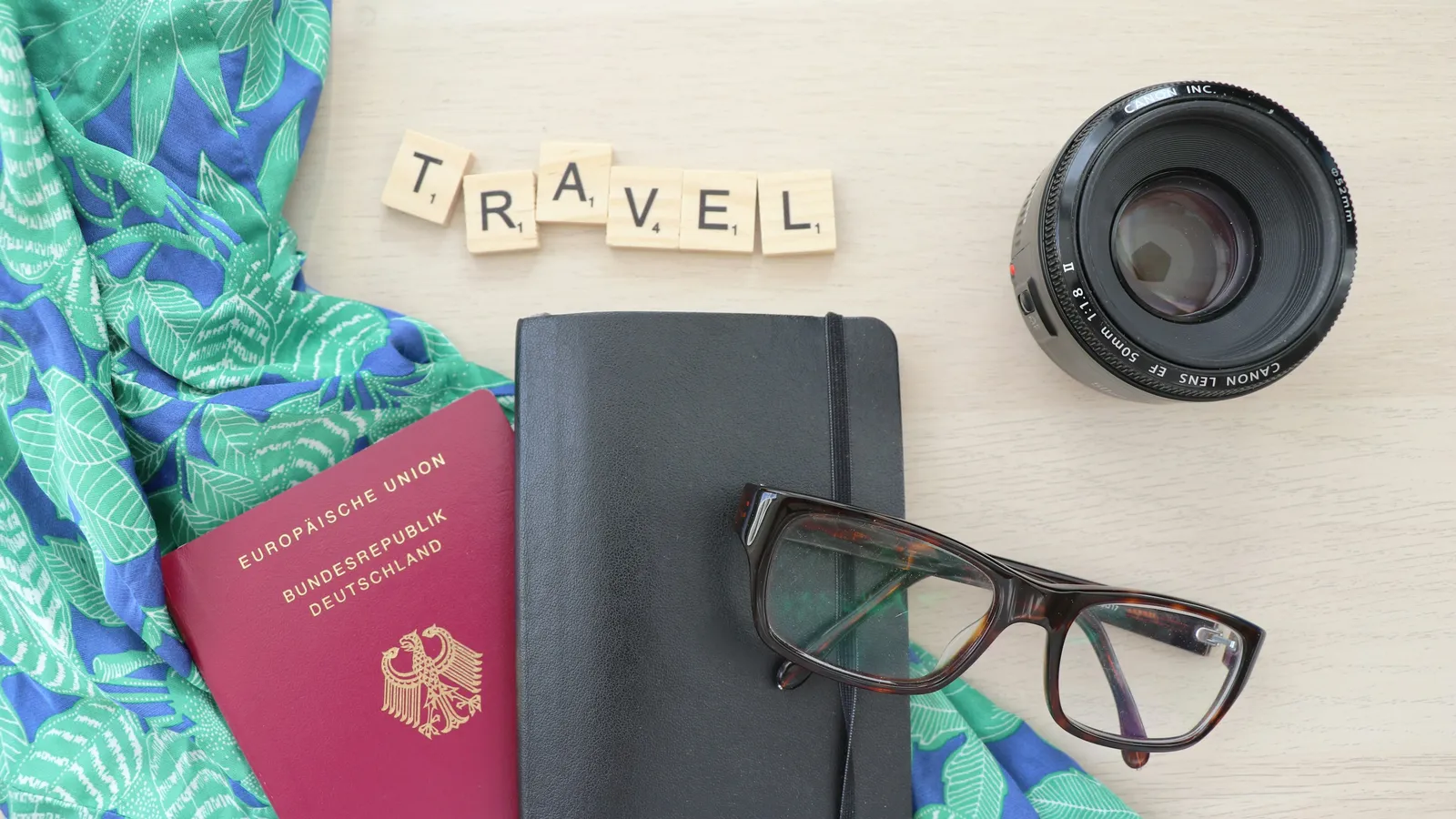 Travel Journaling Methods That Stick